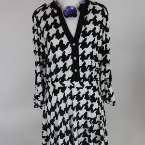 NY COLLECTION Black & White Geometric Print Dress